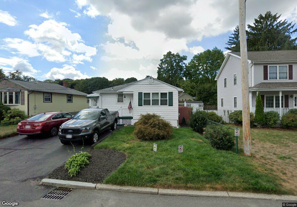 32 Wamsutta Ave unit 1, Waltham, MA 02451 - photo 1