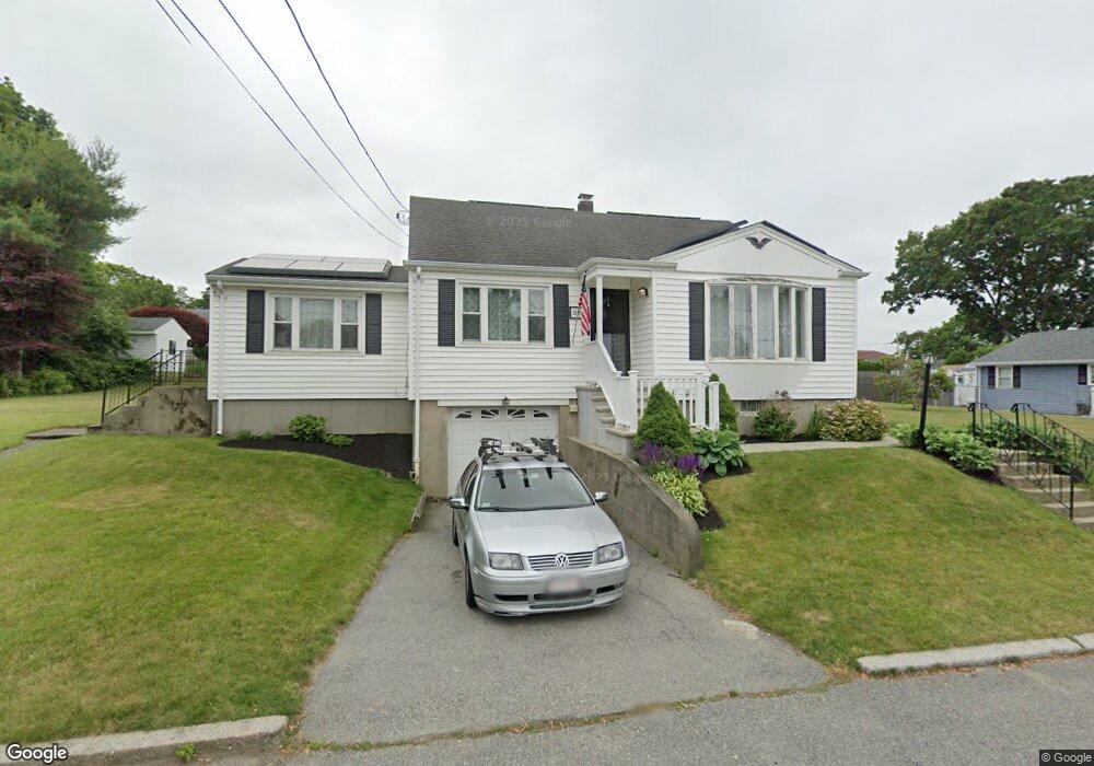 343 Bullock St unit House, Fall River, MA 02720 - photo 1