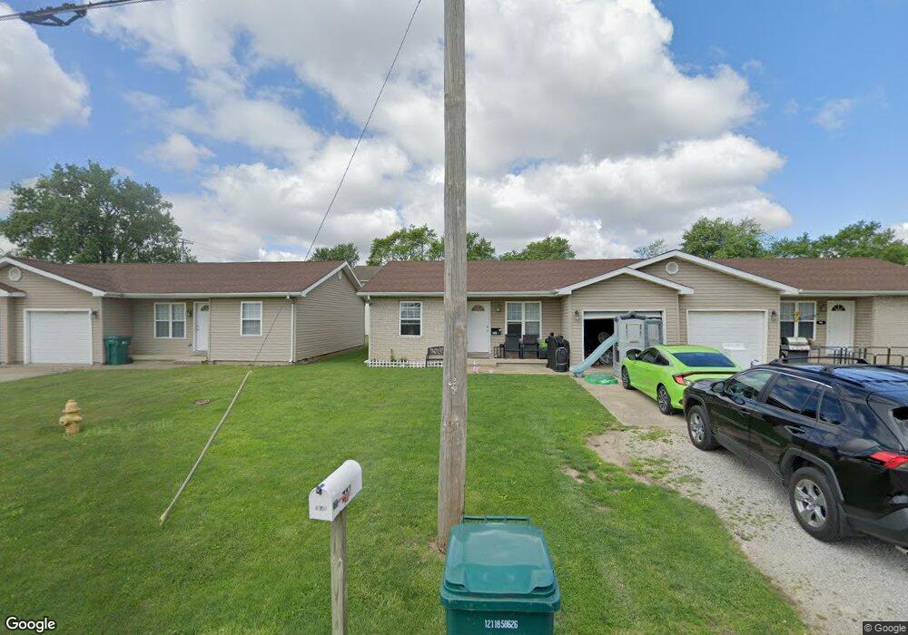 717 N Logan St, Mattoon, IL 61938 - photo 1