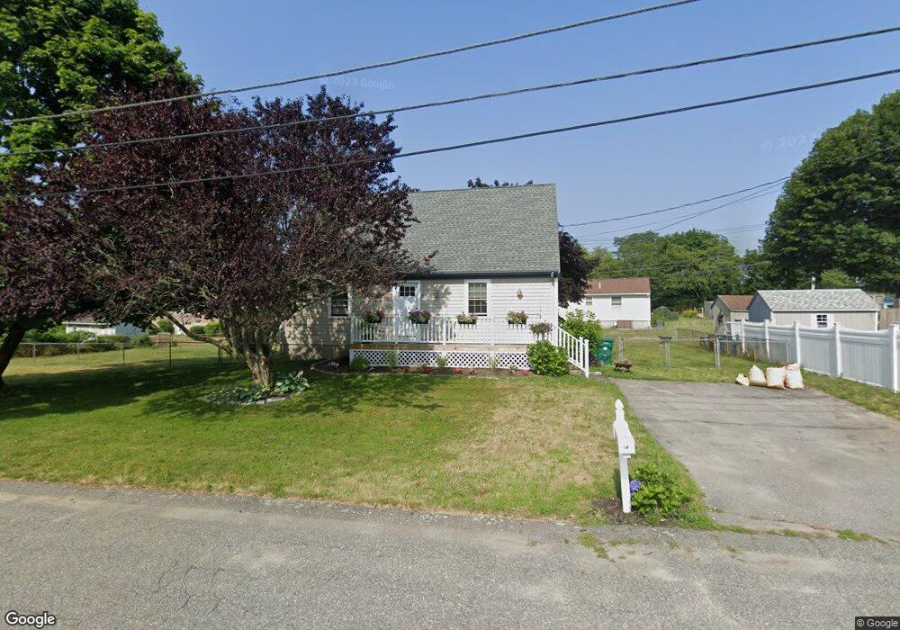 18 Sagamore St, Portsmouth, RI 02871 - photo 1