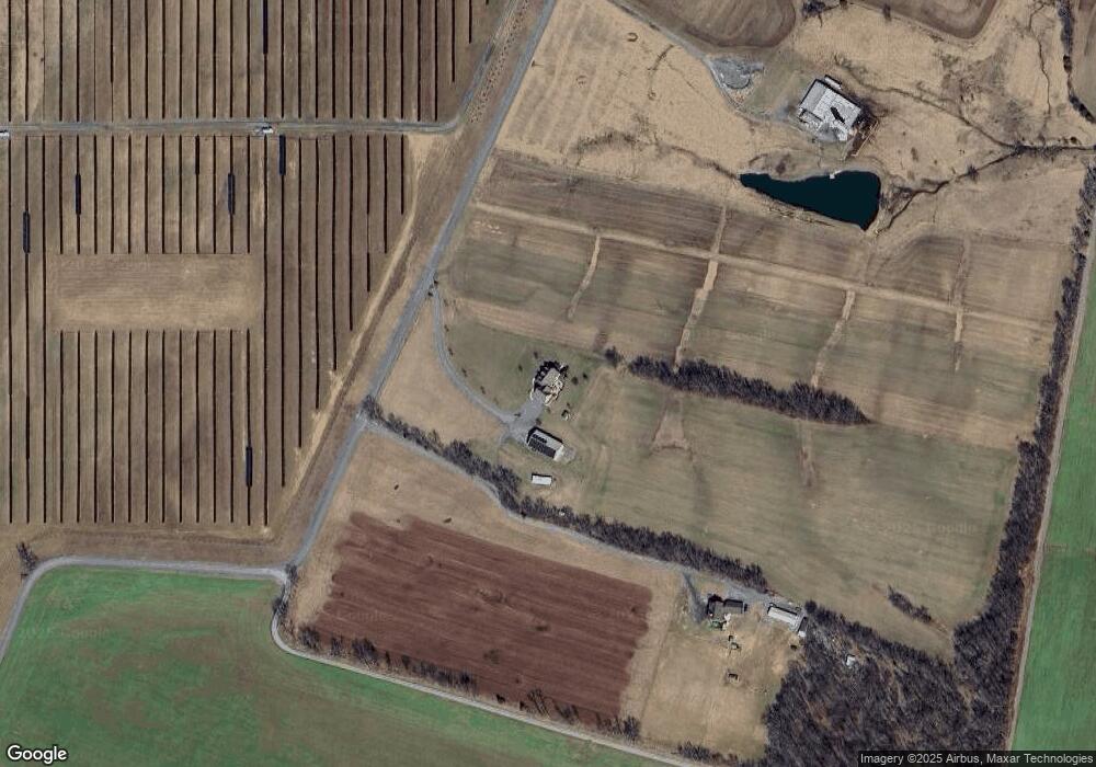 4272 Woodcove Rd, Greencastle, PA 17225 - photo 1