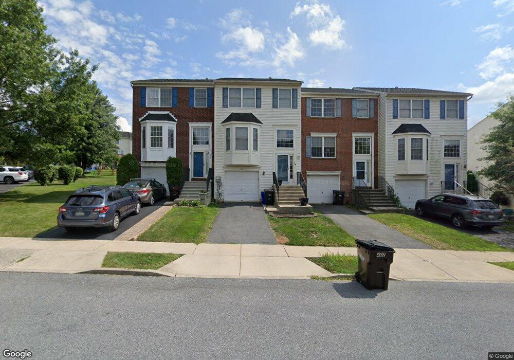 404 S Oak St, Freemansburg, PA 18017 - photo 1