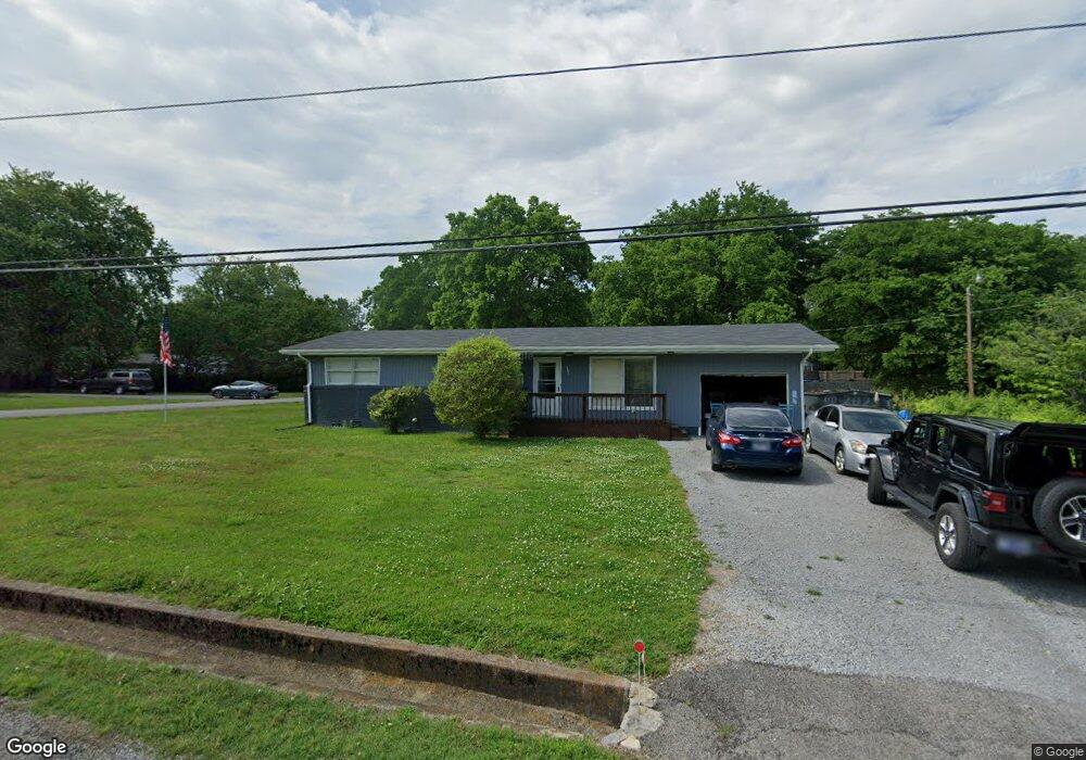 301 Rolling Rd, Shelbyville, TN 37160 - photo 1