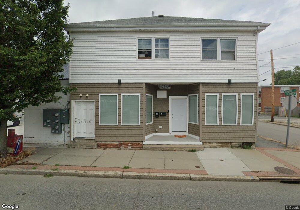 238 Columbus Ave, Pawtucket, RI 02861 - photo 1