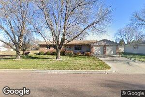 801 S Illinois Ave, Platte, SD 57369