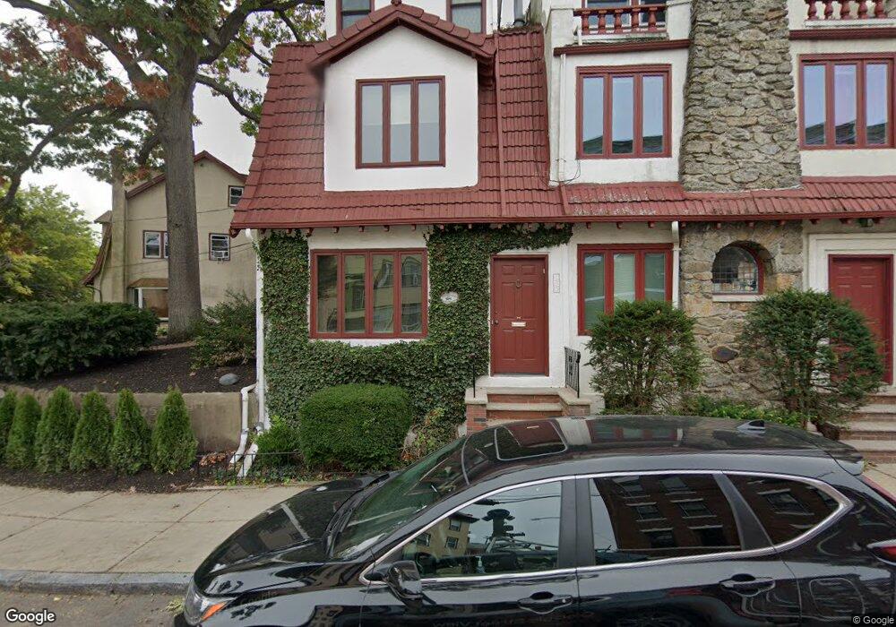 135 Sutherland Rd unit 1, Brighton, MA 02135 - photo 1