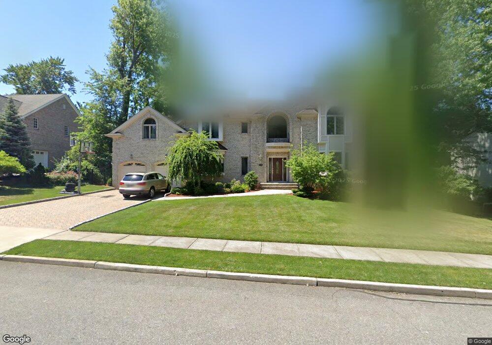 18 Maplewood Rd, Closter, NJ 07624 - photo 1