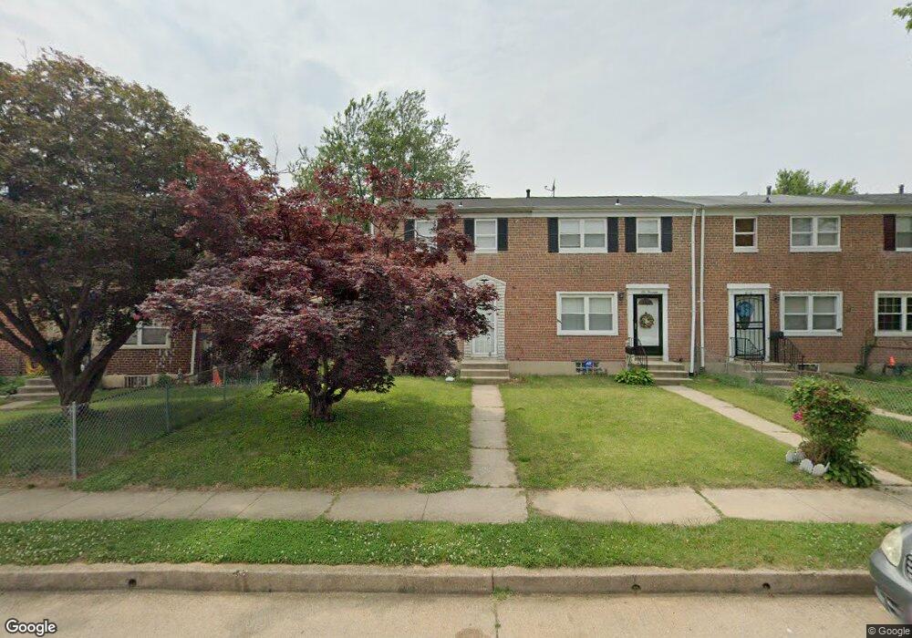 616 Markham Rd, Baltimore, MD 21229 - photo 1