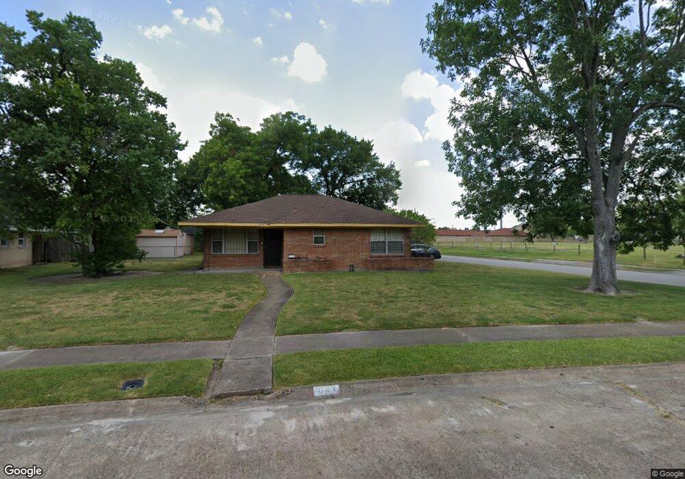 643 Feamster Dr, Houston, TX 77022 - photo 1