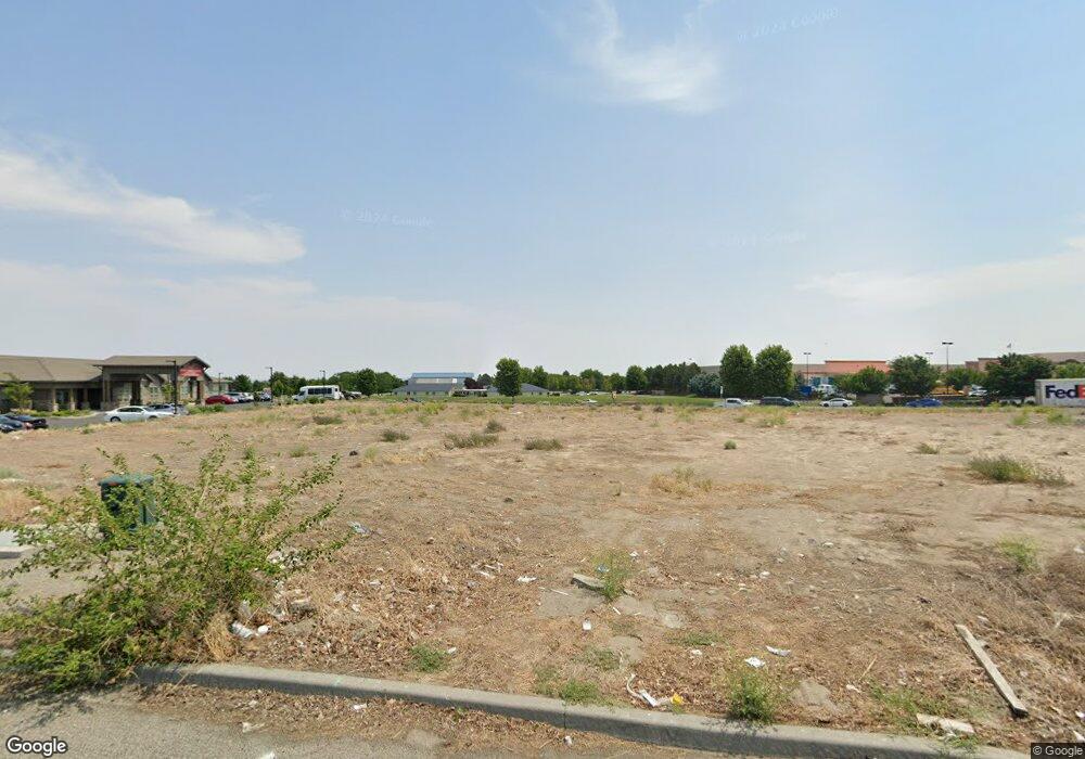 2403 S Quillan Place unit D, Kennewick, WA 99337 - photo 1