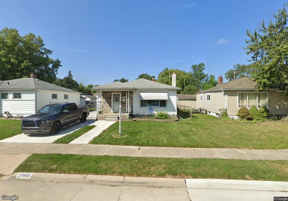 25669 Buick St, Roseville, MI 48066 - photo 1