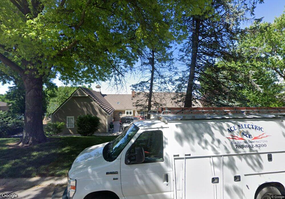 6820 SW Dancaster Rd, Topeka, KS 66610 - photo 1