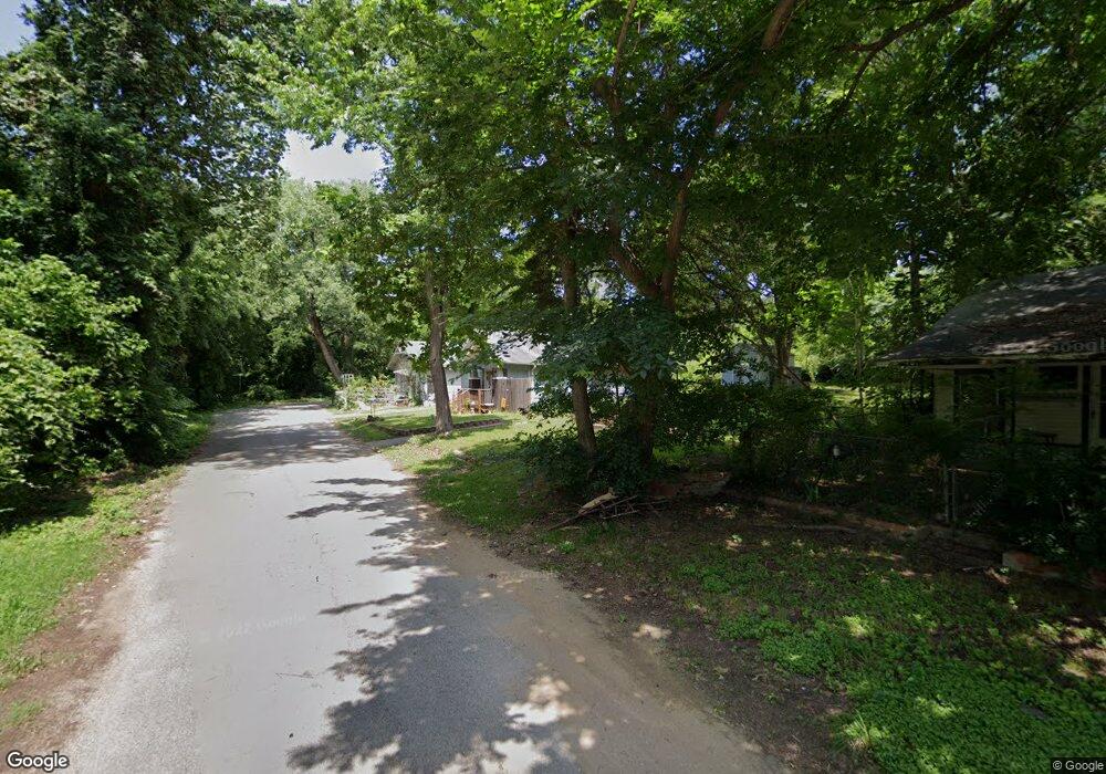 1527 W Owing St, Denison, TX 75020 - photo 1