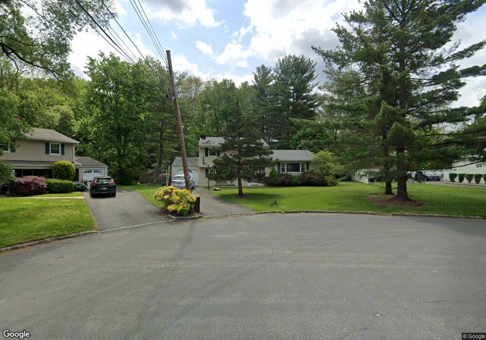 102 Runnymede Pkwy, New Providence, NJ 07974 - photo 1