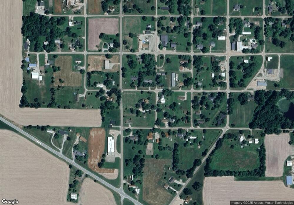 202 S 6th St, Shumway, IL 62461 - photo 1