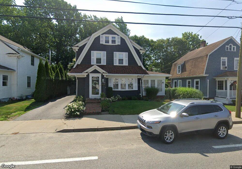 1990 Cranston St, Cranston, RI 02920 - photo 1