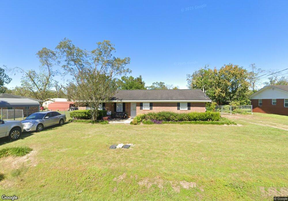 416 W Carter Ave, Blackshear, GA 31516 - photo 1