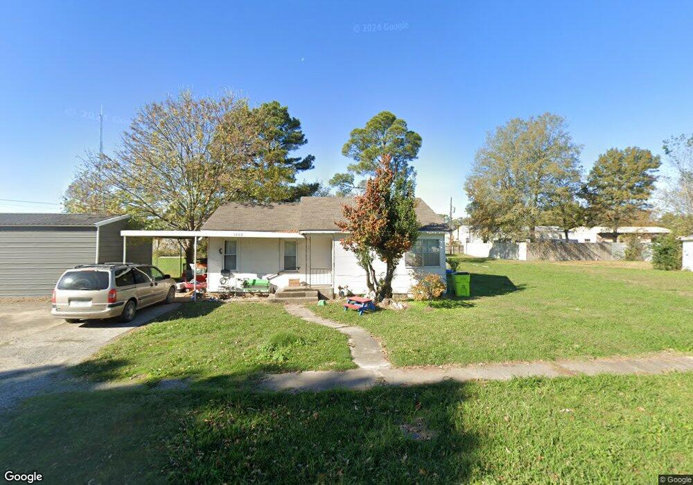 1802 S College St, Stuttgart, AR 72160 - photo 1