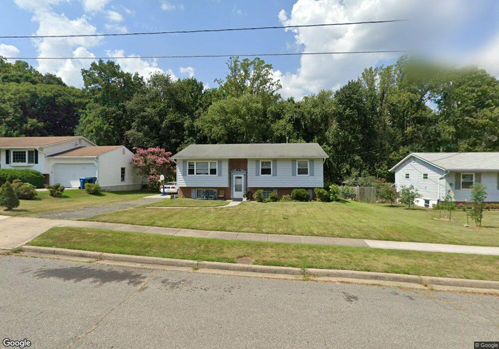 8613 Lagrange St, Lorton, VA 22079 - photo 1