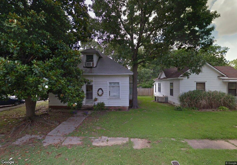 312 W 7th St, Stuttgart, AR 72160 - photo 1