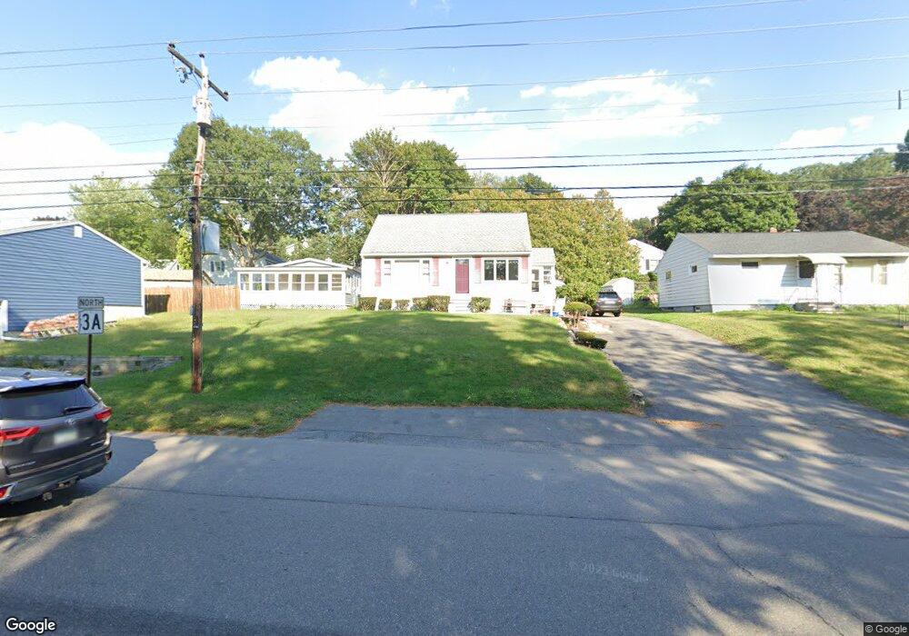 689 Calef Rd, Manchester, NH 03103 - photo 1