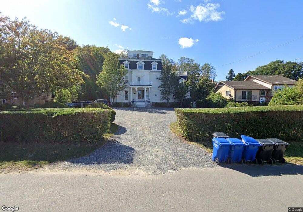 245 Eustis Ave unit B, Newport, RI 02840 - photo 1