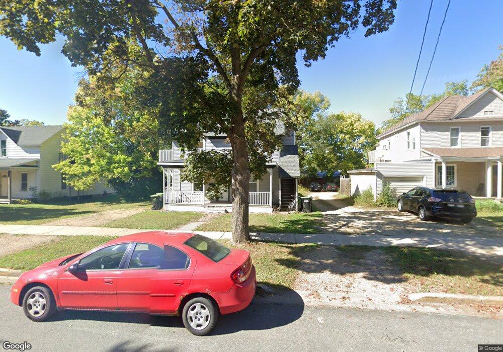 913 8th St E, Menomonie, WI 54751 - photo 1