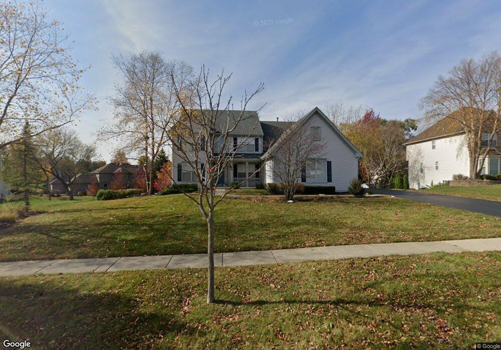 670 Saratoga Cir, Algonquin, IL 60102 - photo 1