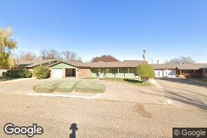 1004 Holliday St, Plainview, TX 79072