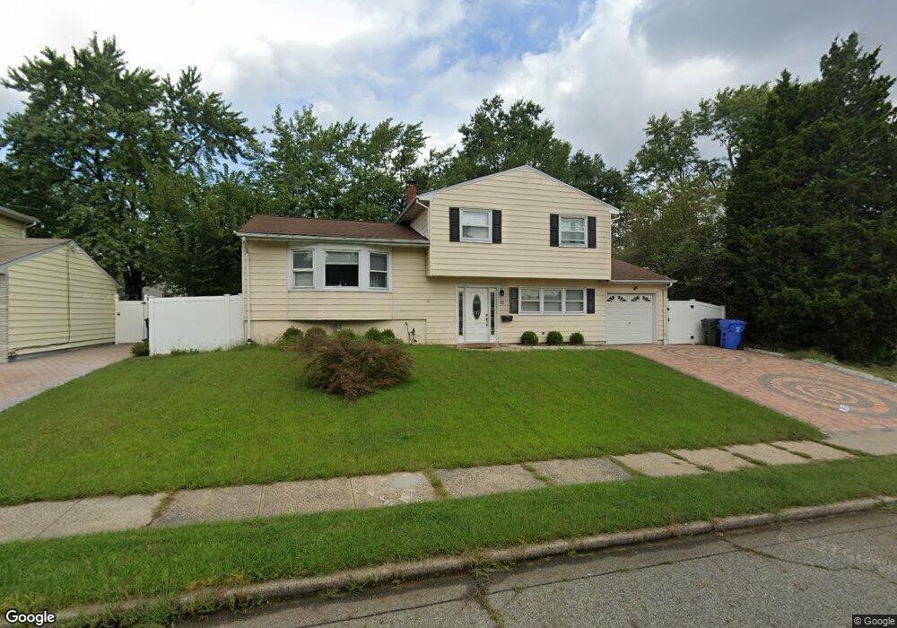 10 Wittenberg Dr, Fords, NJ 08863 - photo 1