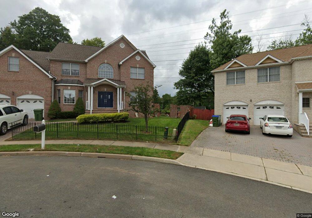 17 Melbloum Ln, Edison, NJ 08837 - photo 1