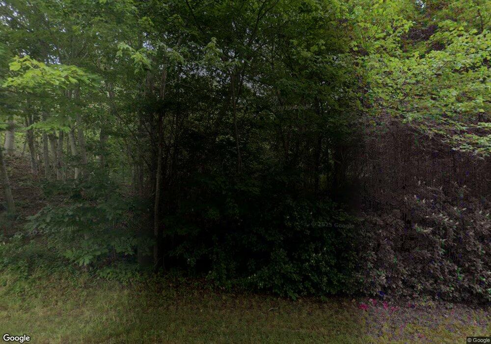 92 Horseneck Rd, Dartmouth, MA 02748 - photo 1