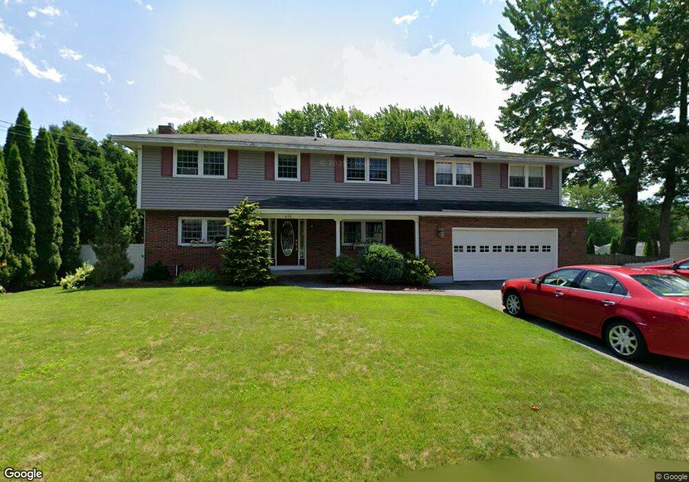 415 Hovey St, Lowell, MA 01852 - photo 1