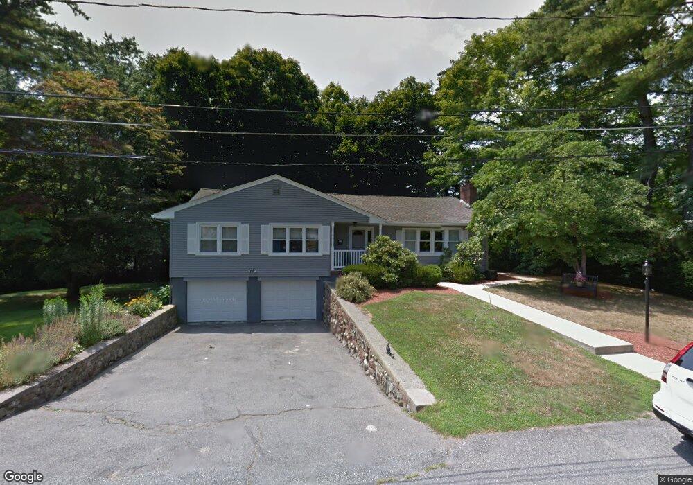 2 Eaton Ln, Woburn, MA 01801 - photo 1