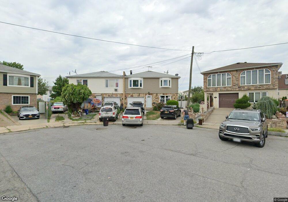 59 Willowbrook Ct, Staten Island, NY 10302 - photo 1