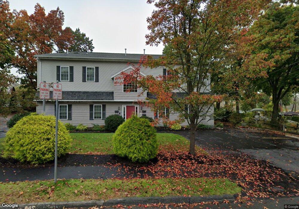 36 N Emerson St unit 4, Wakefield, MA 01880 - photo 1