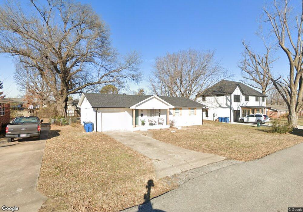 712 NW 5th St, Bentonville, AR 72712 - photo 1