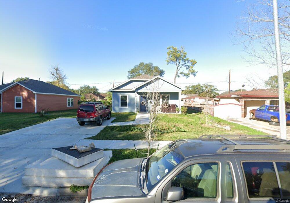 7529 Moline St, Houston, TX 77087 - photo 1