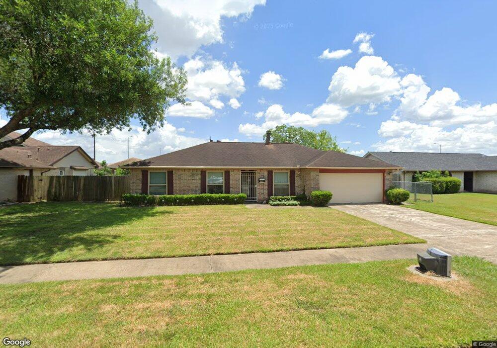 8451 Misty Vale Ln, Houston, TX 77075 - photo 1