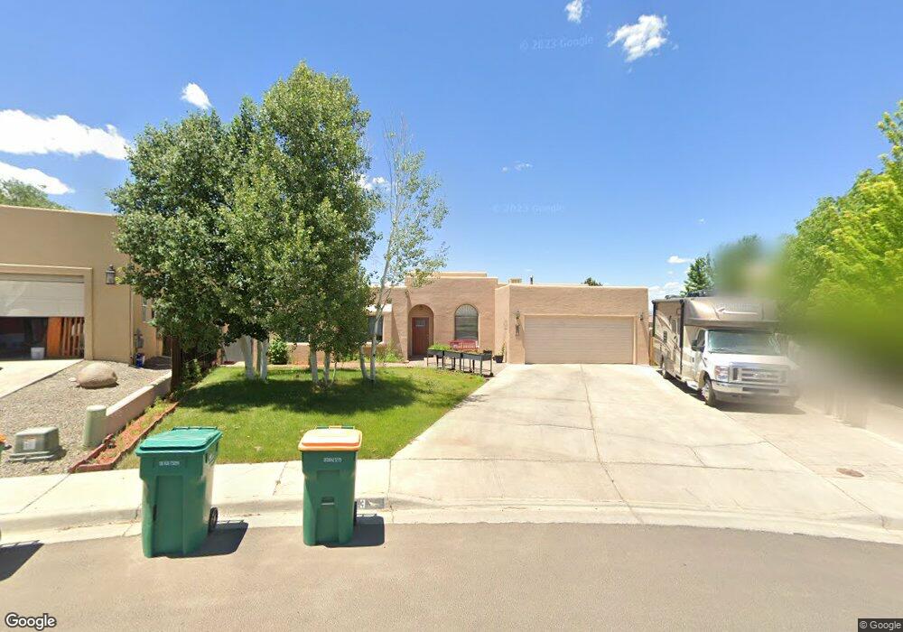 713 Sunrise Ct, Farmington, NM 87401 - photo 1