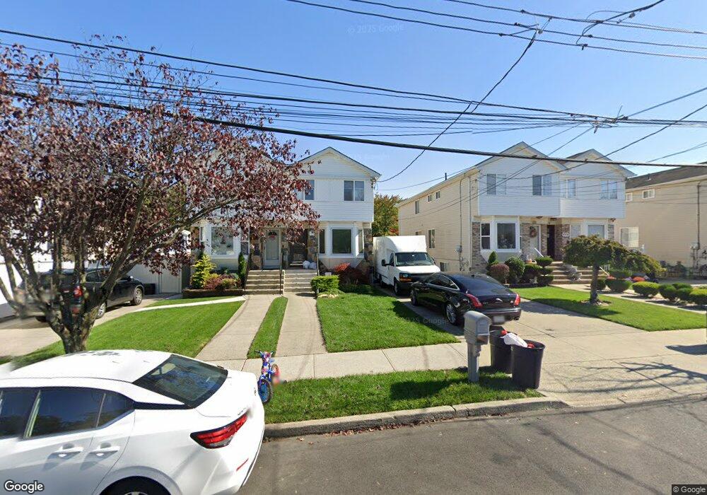 131 Mallow St, Staten Island, NY 10309 - photo 1