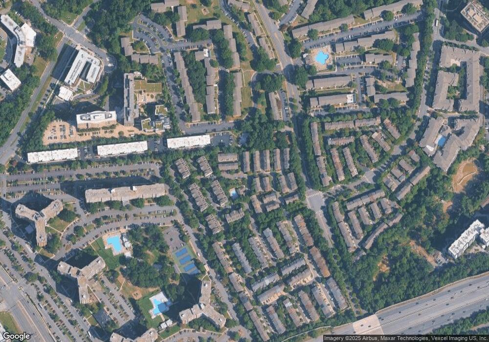 2424-A Garnett Dr, Alexandria, VA 22311 - photo 1