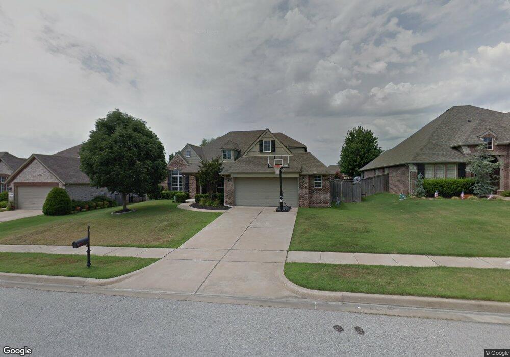 7304 E Knoxville St, Broken Arrow, OK 74014 - photo 1