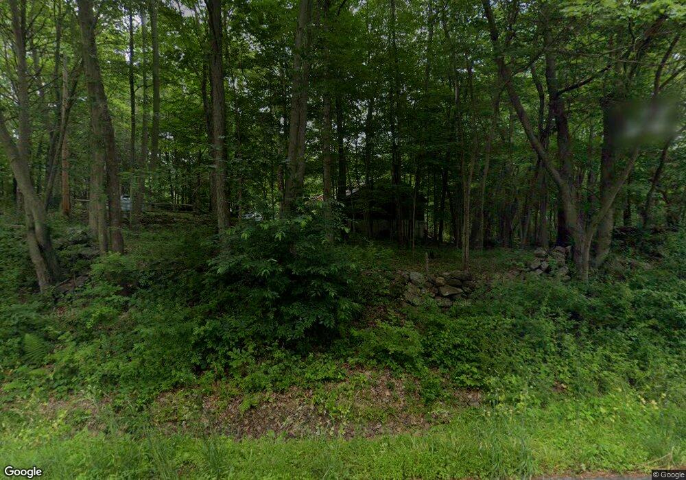 10 Fox Hill Rd, Pound Ridge, NY 10576 - photo 1