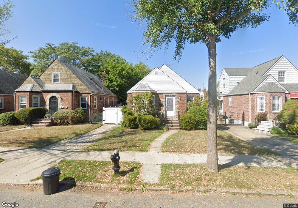 5838 190th St, Fresh Meadows, NY 11365 - photo 1