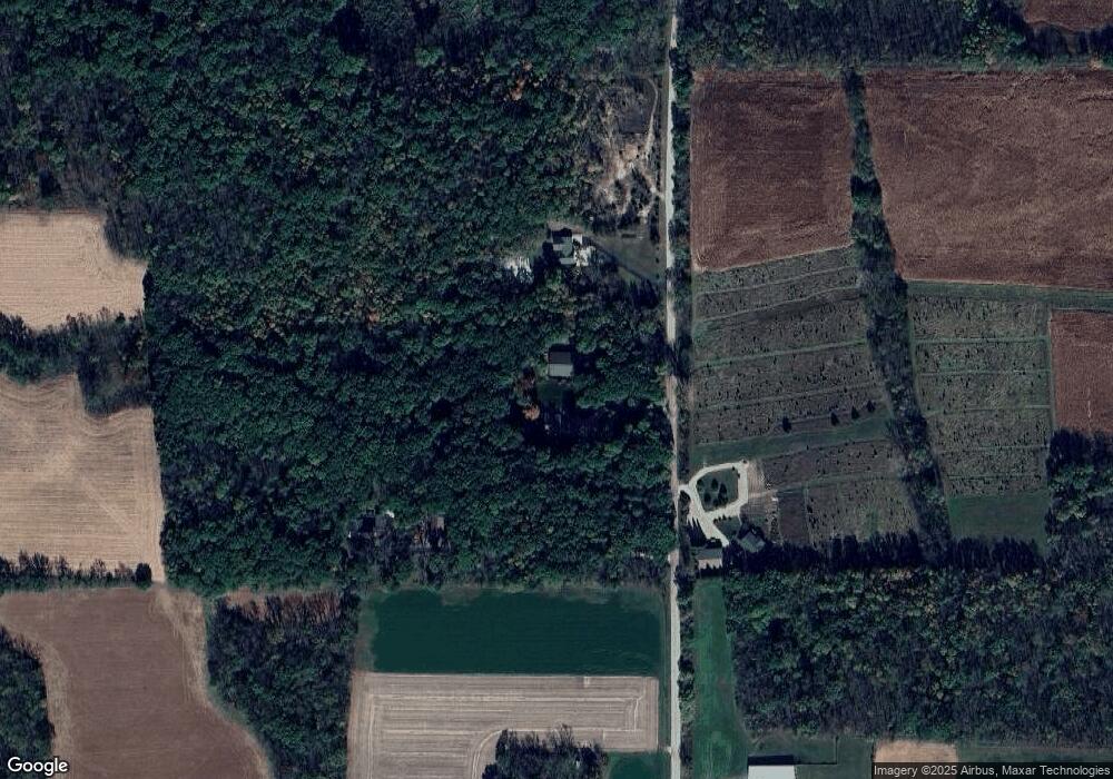 N8231 Smith Rd, Brooklyn, WI 53521 - photo 1