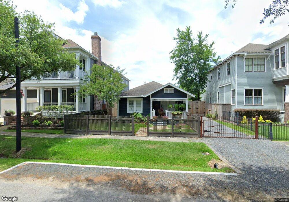 623 E 10th 1/2 St, Houston, TX 77008 - photo 1