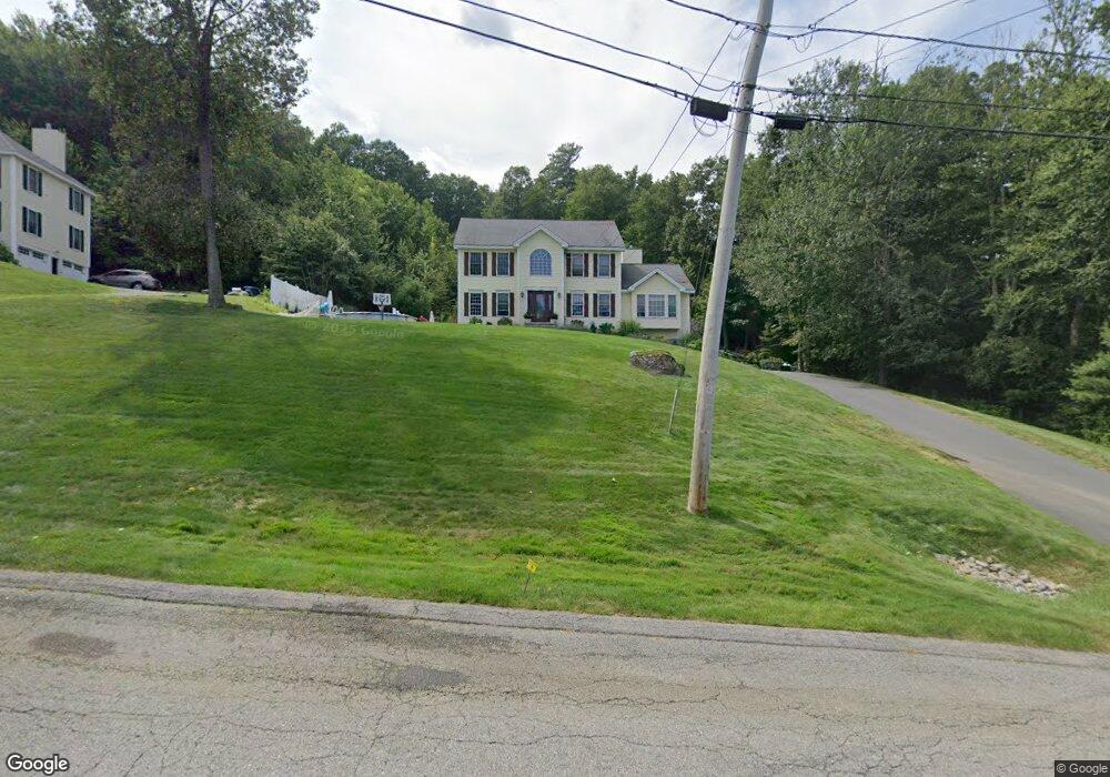 14 Hitching Post Ln, Salem, NH 03079 - photo 1