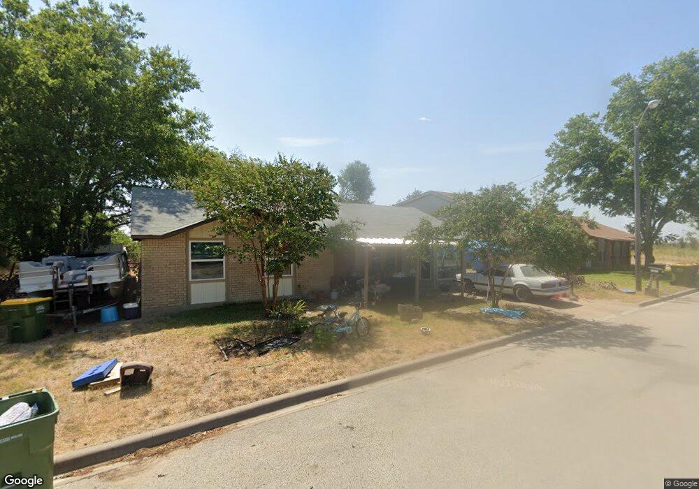 915 Pamela Ave, Troy, TX 76579 - photo 1