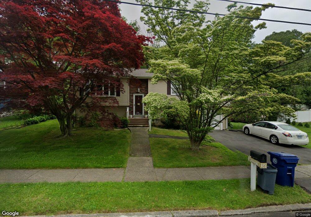 30 Meadowbrook Rd, West Haven, CT 06516 - photo 1